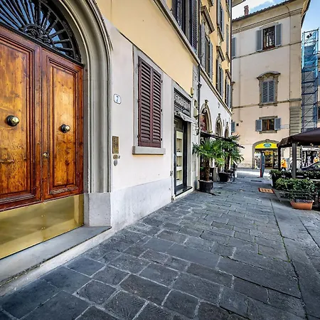 Aldobrandini Charming - Heart Of Apartamento